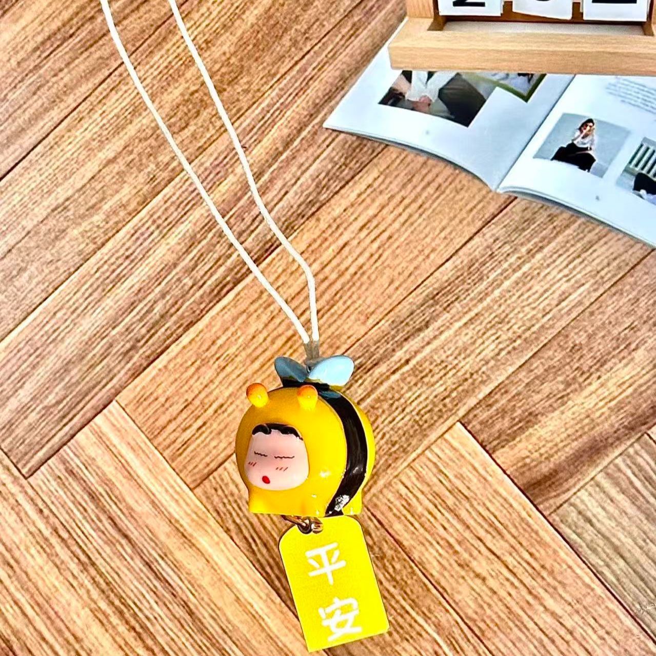 Crayon Shin-chan Bee Cosplay F - Car Mirror recensie en prijs